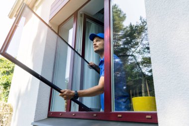 handyman ev penceresinde sivrisinek net örgü ekran yükleme