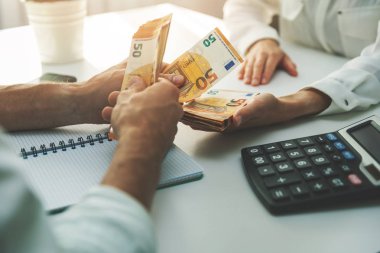 gölge ekonomi, rüşvet ve yasadışı istihdam kavramı - nakit p