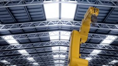 Fabrika 4k animasyonunda 3D robotik kol