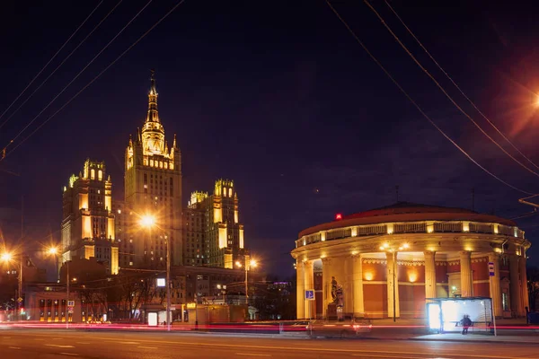 Tom Väg Golvytan Med Modern Stad Landmärke Byggnader Nattliv Moskva — Stockfoto