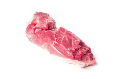 Taze organik domuz eti, Çiğ domuz filetosu. Beyaz arka plan üzerinde izole.