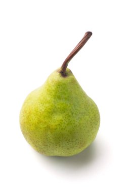 Stüdyo çekim üzerinde beyaz izole taze yeşil doğal packham armut