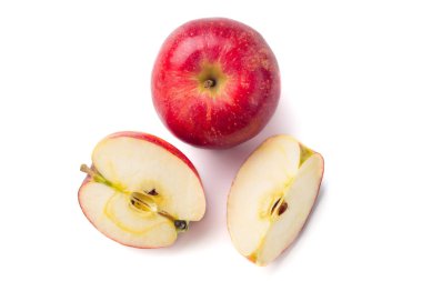 İzole Gala elma. Beyaz arka plan üzerinde izole bir buçuk kırmızı elma meyve