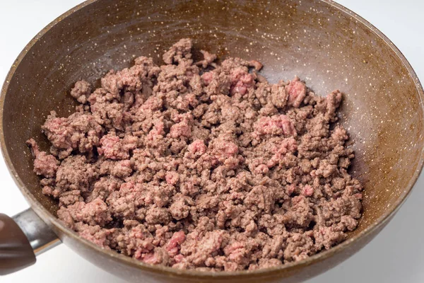 Cooking minced meat in a frying pan. — Stock Photo, Image