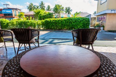 Tayland açık kafede boş masa görünümü