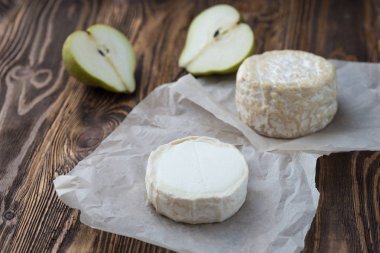 Armut dilimleri ile keçi yumuşak peynir, Sağlıklı çerez peynir