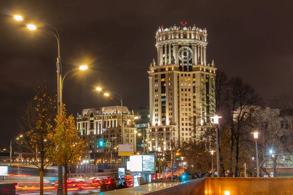 Lång Exponering Skott Kvällen Med Utsikt Från Tverskaya Street Pushkinskaya — Stockfoto