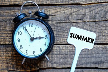 Yaz metin kavramı, ahşap arka plan