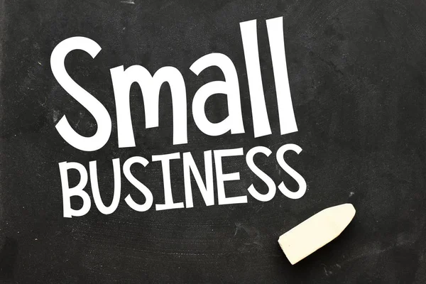 Kleine Bedrijven Inscriptie Een Schoolbord — Stockfoto