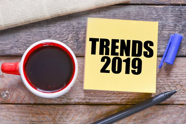 Trendy 2019 Text Koncepce Dřevěné Pozadí — Stock fotografie