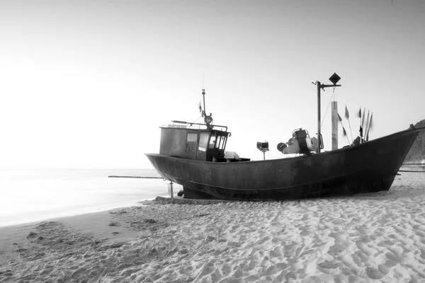 Fischerboot Ostseestrand Schwarz Weiß Foto — Stockfoto