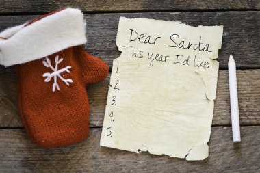 Sevgili Noel Baba. Noel Baba için harfle boşaltmak dekore edilmiş Noel arka plan.