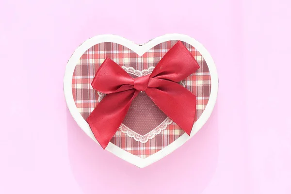 Handmade Heart Shape Box Pink Background — Stock Photo, Image