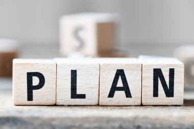harfler ve semboller ile ahşap küpler yakın görüş planı 