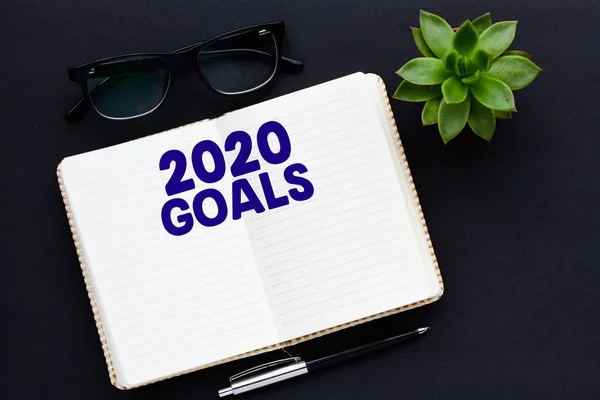 2020 Goals Text Notebook — Stock Photo, Image