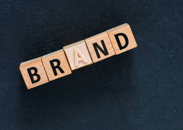 Блоки фирменных слов, деревянные кубики
