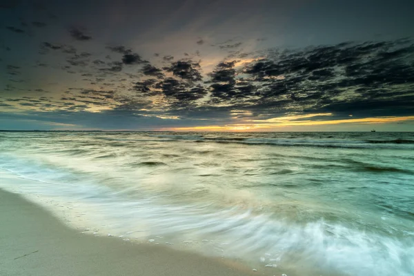 Deniz Kenarında Gün Batımı Gün Batımında Doğa Doğa Manzarası — Stok fotoğraf