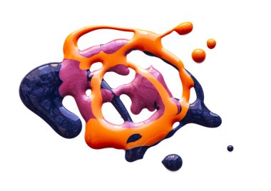 Fırça beyaz arka plan ile tırnak cilası çok renkli stein sıçrama