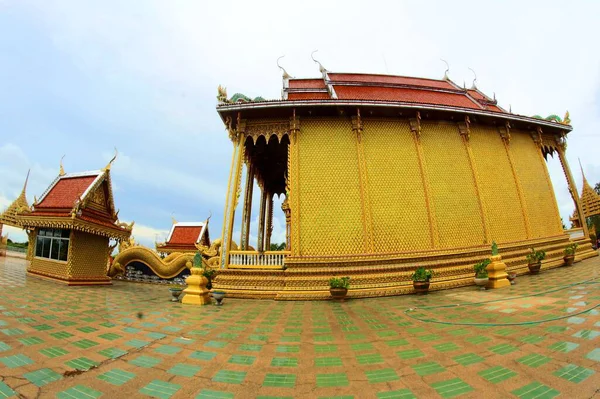 Wat Sri Bueng Bun Srisaket Thailand — 스톡 사진
