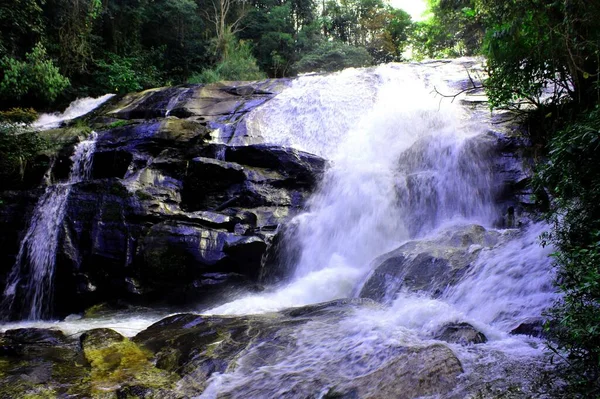 Cascada Pha Dok Pueblo Mae Klang Luang Parque Nacional Doi — Foto de Stock