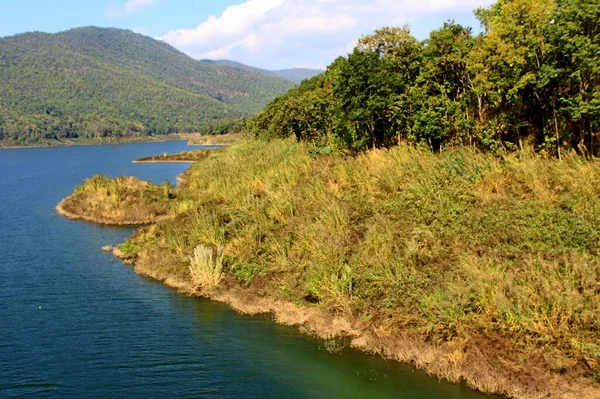 Mae Kuang Udom Thara Dam Chaingmai Tailandia — Foto de Stock