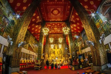 Wat Phra Bu Haripunchai Woramahawihan Lamphun, Tayland