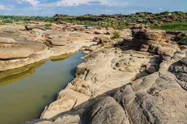 Hat Chom Dao Büyük Kanyon Taş Sanatı UbonRatchathani, Tayland