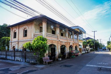 Eski Ban Evi Tharae Sakon Nakhon, Tayland