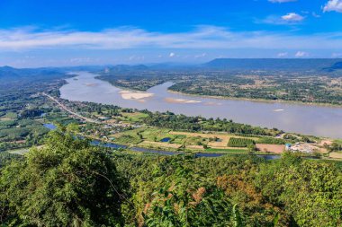 güzel gökyüzü ve bulutlu Tayland hava yürüyüşü Mekong nehri Sangkhom bölgesi, Nong Khai bölgesi, Tayland
