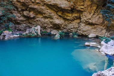 Güzel şelale Koh Luang Şelalesi Mae Ping Ulusal Parkı, Li Bölgesi, Lamphun Tayland