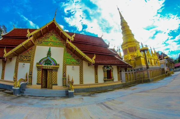 Wat Phra Det Lamphun Thailand — Stockfoto