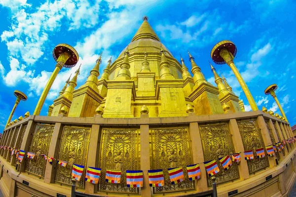 Wat Phra Lamphun Thailandia — Foto Stock