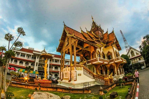 Wat Chiangmai Thaiföld — Stock Fotó