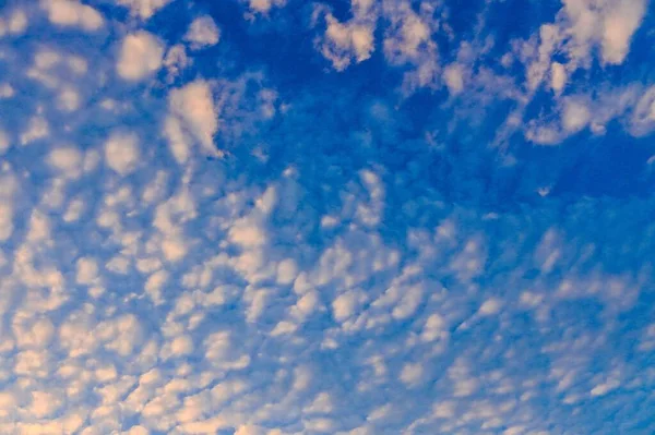 Ουρανός Σύννεφα Απλό Φόντο — Φωτογραφία Αρχείου