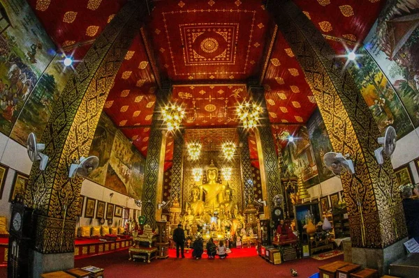 Wat Phra Haripunchai Woramahawihan Lamphun Thaïlande — Photo