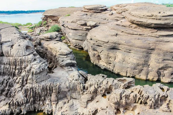 Hat Chom Dao Büyük Kanyon Taş Sanatı UbonRatchathani, Tayland
