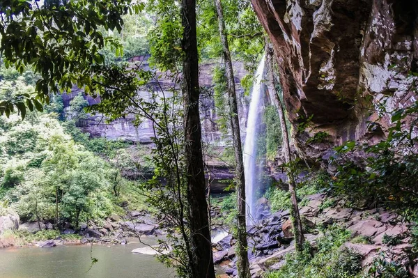 Huai Luang Şelalesi veya Bak Teo Şelalesi Phu Chong Na Yoi Ulusal Parkı, Ubonratchathani Tayland