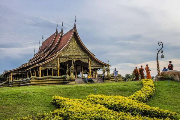 Wat Sirintornwararam Wat Phu Prao Temple Ubon Ratchathani Thailand — 스톡 사진