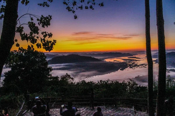 Утренний Солнечный Свет Река Меконг Phu Huay Isan Сангхомский Район — стоковое фото