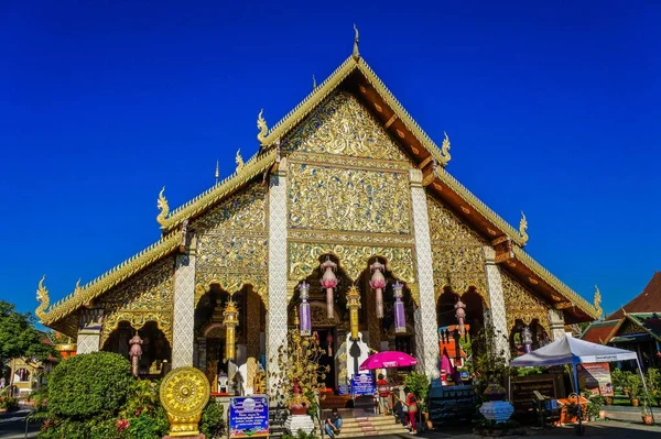 Arany Pagoda Wat Phra Haripunchai Woramahawihan Lamphun Thaiföld — Stock Fotó