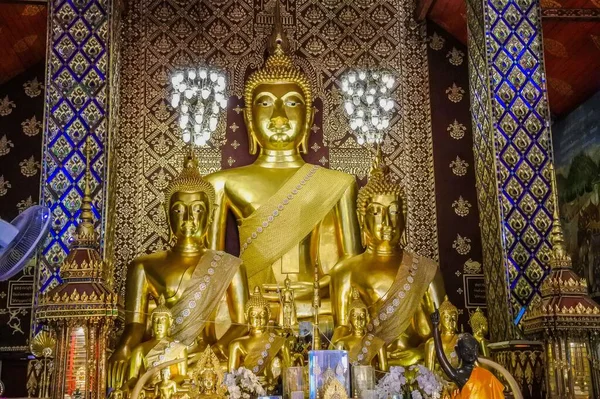 Złota Pagoda Wat Phra Haripunchai Woramahawihan Lamphun Tajlandia — Zdjęcie stockowe