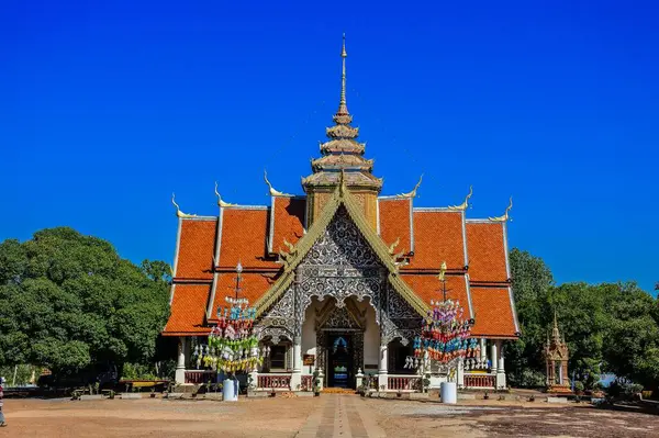 Wat Pha Tak Suea Lamphun Tailandia — Foto de Stock