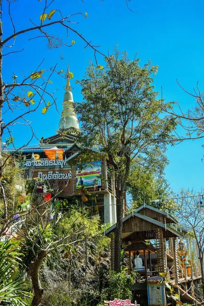 Wat Pha Bhud Tha Baht Pha Nham Lamphun Thailand — стоковое фото