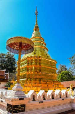 Wat Phra Bu Si Chom Thong Worawihan Altın Pagoda, Phayao, Tayland