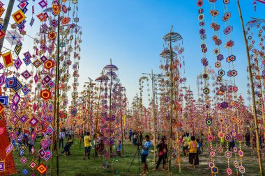 Phra That Ya Khu Kalasin, Tayland Renkli Tung bayrak festivali