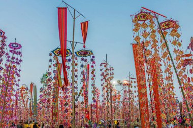 Phra That Ya Khu Kalasin, Tayland Renkli Tung bayrak festivali