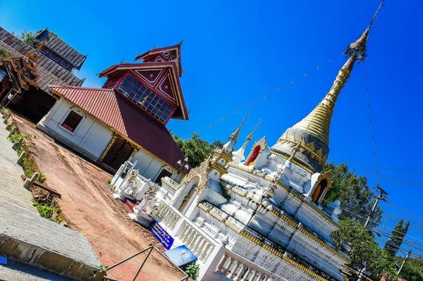 Wat Kam Mae Hong Son Thailand — стоковое фото