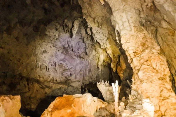 タイのMaehongsonにある最も素晴らしい洞窟Tham God Cave Maehongson — ストック写真