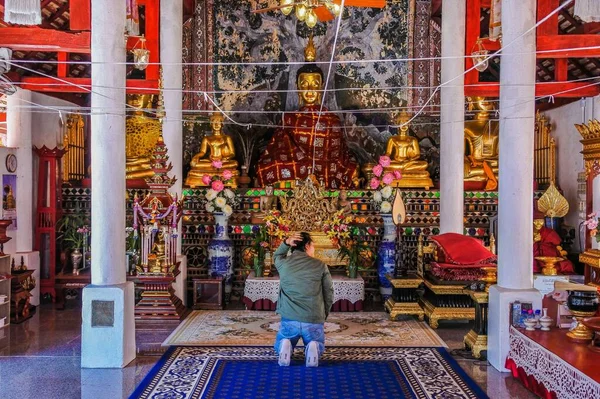 Wat Phra Chom Thong Worawihan Golden Pagoda Phayao Thaïlande — Photo