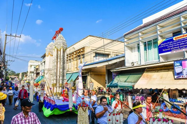 Tradición Del Volante Arroz Reventado Guirnaldas Hechas Marchas Reventadas Adoran —  Fotos de Stock